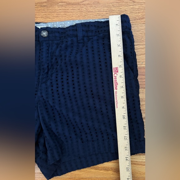 Merona Shorts Women’s 16 Blue Eyelet Detail Zip Button Closure Pockets Casual - Picture 8 of 8